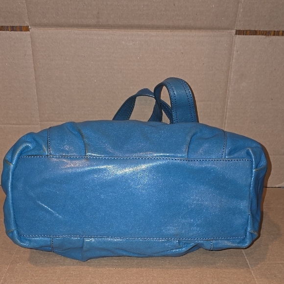 Vintage Michael Kors Blue Shoulder Bag with Gold Accents - Picture 6 of 9